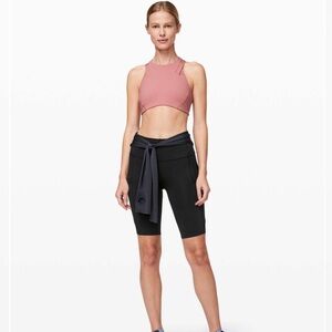 Lululemon Fast And Free Short 10" *Non-Reflective
Black size 8 EUC